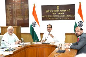 खरीफ 2025–26 के लिए दलहन-तिलहन की बड़ी खरीद योजनाओं को मंजूरी खरीफ 2025–26 के लिए दलहन-तिलहन की बड़ी खरीद योजनाओं को मंजूरी