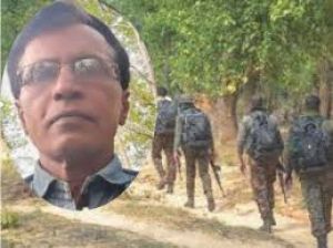 आत्मसमर्पण करने वाले नक्सली भूपति ने अपने सक्रिय साथियों से हिंसा का मार्ग छोड़ने का आग्रह किया आत्मसमर्पण करने वाले नक्सली भूपति ने अपने सक्रिय साथियों से हिंसा का मार्ग छोड़ने का आग्रह किया