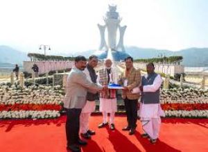 मोदी ने डिब्रूगढ़ में 10,601 करोड़ रुपये के उर्वरक संयंत्र की आधारशिला रखी, 2030 तक शुरू होगी इकाई मोदी ने डिब्रूगढ़ में 10,601 करोड़ रुपये के उर्वरक संयंत्र की आधारशिला रखी, 2030 तक शुरू होगी इकाई