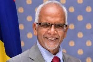 मॉरीशस के राष्ट्रपति ने आंध्र प्रदेश के कनक दुर्गा मंदिर में पूजा-अर्चना की मॉरीशस के राष्ट्रपति ने आंध्र प्रदेश के कनक दुर्गा मंदिर में पूजा-अर्चना की