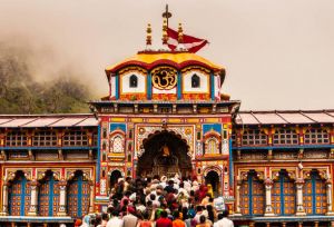 बद्रीनाथ और केदारनाथ में गैर-हिंदुओं की एंट्री पर लगेगी रोक, मंदिर समिति ने उठाया बड़ा कदम