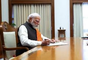 सरकार ने सड़क दुर्घटना पीड़ितों के लिए कैशलेस उपचार योजना- &ldquo;पीएम राहत&rdquo; का शुभारंभ किया