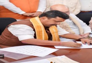 नितिन नबीन ने राज्यसभा चुनाव के लिए भरा नामांकन, विकसित बिहार के संकल्प को दोहराया