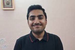 माता-पिता, शिक्षकों के सहयोग व कड़ी मेहनत से सिविल सेवा परीक्षा में मिली सफलता: राघव झुनझुनवाला