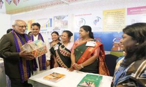 अंतरराष्ट्रीय महिला दिवस पर उपराष्ट्रपति ने स्वयं सहायता समूहों से किया संवाद, सशक्तिकरण पर दिया जोर