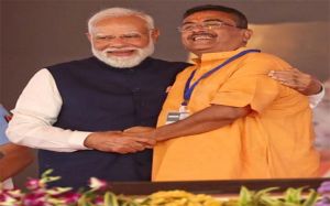 पीएम मोदी ने सुवेंदु अधिकारी को दी बधाई, कहा- सांस्कृतिक पुनरोदय की ओर बंगाल