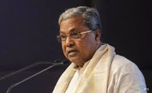 कर्नाटक में सियासी संकट पर विराम, सिद्धारमैया ने हाईकमान के आदेश पर दिया इस्तीफा