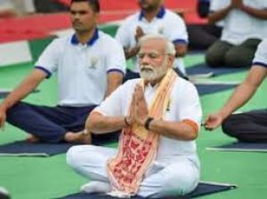 योग दिवस पर कोलकाता में बनेगा नया रिकॉर्ड, पीएम मोदी के साथ योग करेंगे 10 लाख लोग
