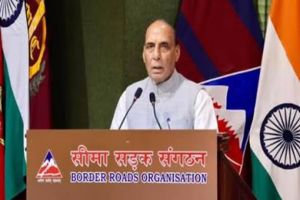 भविष्य के प्रौद्योगिकी-आधारित युद्ध में भी सीमावर्ती अवसंरचना अपरिहार्य रूप से अहम: राजनाथ