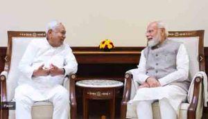 संसद भवन में पीएम मोदी से मिले राज्यसभा सांसद नीतीश कुमार