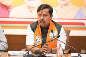 कांग्रेस छात्र प्रदर्शनों पर चर्चा से भाग रही क्योंकि वह गृह मंत्री का सामना करने से डरती है : नवीन