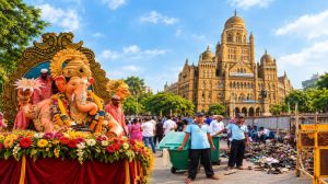 लालबागचा राजा के 'प्रसाद' के कचरे से मुंबई के सरकारी अस्पतालों को मिलेगी बिजली