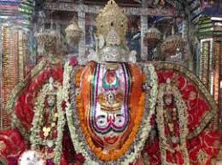 इस मंदिर में होते हैं तीन नेत्रों वाले गणपति के दर्शन, भक्त भगवान को भेजते हैं चिट्ठी इस मंदिर में होते हैं तीन नेत्रों वाले गणपति के दर्शन, भक्त भगवान को भेजते हैं चिट्ठी