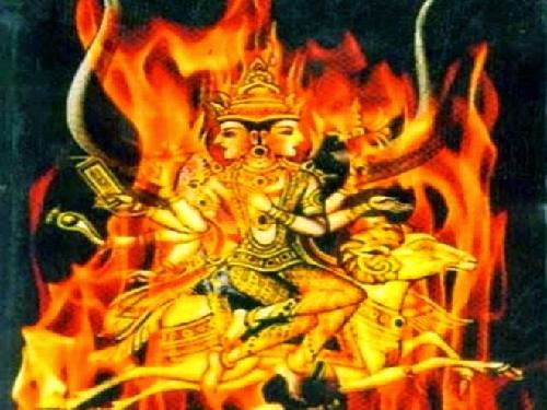 विश्व साहित्य का सबसे प्रथम शब्द अग्नि... जानें कौन हैं अग्नि देव के पुत्र... विश्व साहित्य का सबसे प्रथम शब्द अग्नि... जानें कौन हैं अग्नि देव के पुत्र...