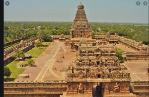 भोलेनाथ के इस मंदिर के गुंबद की जमीन पर नहीं पड़ती परछाई 