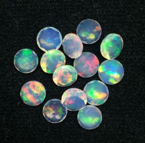 वित्तीय समृद्धि लाता है ये रत्न.. पहनने से मिलते हैं ये लाभ.... वित्तीय समृद्धि लाता है ये रत्न.. पहनने से मिलते हैं ये लाभ....