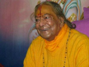   हम महापुरुष को देखकर या उनके फोटोग्राफ वीडियो देखकर क्यों आकर्षित हो जाते हैं?