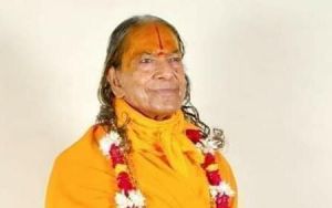   महापुरुष संसार में रहते हैं, आते हैं। ये कष्ट का संसार है, गन्दा संसार। सब मायाबद्ध गड़बड़ लोग यहाँ रहते हैं, उसमें महापुरुष आते क्यों हैं?