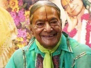 जैसे संसार में एक-एक पैसा जोड़ने/बचाने की व्याकुलता से करोड़पति होते हैं, ऐसे ही आध्यात्मिक उत्थान का भी सोचो!! जैसे संसार में एक-एक पैसा जोड़ने/बचाने की व्याकुलता से करोड़पति होते हैं, ऐसे ही आध्यात्मिक उत्थान का भी सोचो!!