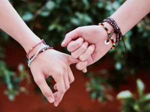 संकट की घड़ी में साथ खड़े नजर आते हैं ये पांच राशि के लोग संकट की घड़ी में साथ खड़े नजर आते हैं ये पांच राशि के लोग