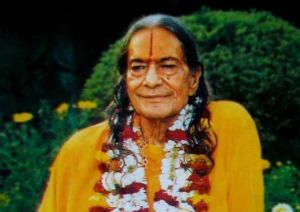 किस एक दोष का इलाज कर देने से सारे दोषों का निवारण अपने आप हो जाता है? जगदगुरु श्री कृपालु जी महाराज द्वारा समाधान!! किस एक दोष का इलाज कर देने से सारे दोषों का निवारण अपने आप हो जाता है? जगदगुरु श्री कृपालु जी महाराज द्वारा समाधान!!