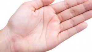   हाथ में यह रेखा तो घर आने वाली हैं मां लक्ष्मी