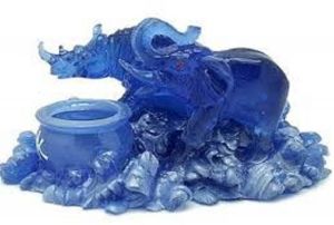 दुर्घटनाओं से बचाता है फेंगशुई का नीला हाथी और गैंडा दुर्घटनाओं से बचाता है फेंगशुई का नीला हाथी और गैंडा