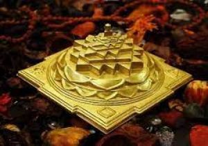 मंत्र की तरह यंत्र में भी होती है बड़ी शक्ति, घर में रखते ही दूर होते हैं सारे दोष 