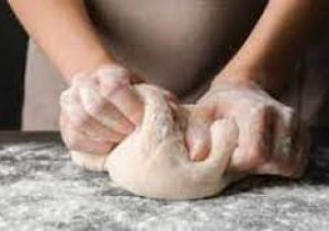 घर में क्लेश बढ़ाती हैं बासी आटे से बनी रोटियां...! घर में क्लेश बढ़ाती हैं बासी आटे से बनी रोटियां...!