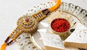 रक्षाबंधन पर राशि के अनुसार चुनें राखी के रंग,सभी कष्टों से बचा रहेगा भाई रक्षाबंधन पर राशि के अनुसार चुनें राखी के रंग,सभी कष्टों से बचा रहेगा भाई
