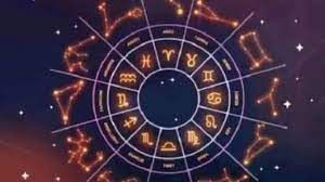 नए साल में इन 4 राशियों को होगा खूब धन लाभ, इस एक राशि के लोग रहें सावधान