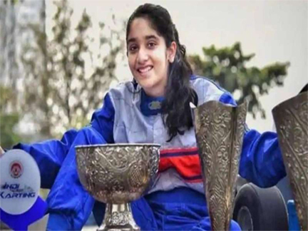 एफआईए के राइजिंग स्टार्स कार्यक्रम में आशी हंसपाल प्रभावशाली नयी ड्राइवर चुनी गयी एफआईए के राइजिंग स्टार्स कार्यक्रम में आशी हंसपाल प्रभावशाली नयी ड्राइवर चुनी गयी