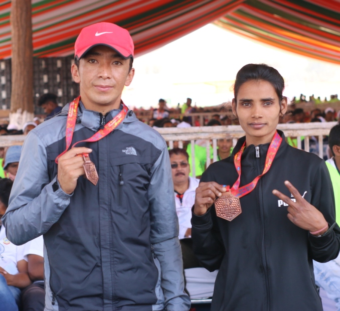 अबूझमाड़ पीस हाफ मैराथन में दौड़े हजारों धावक अबूझमाड़ पीस हाफ मैराथन में दौड़े हजारों धावक