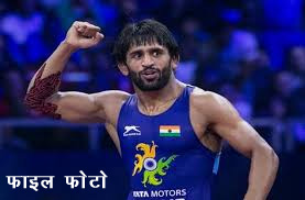 बजरंग ने कोविड-19 का टीका लगाया बजरंग ने कोविड-19 का टीका लगाया