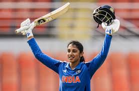 मंधाना का शतक, भारत ने 102 रन की जीत से ऑस्ट्रेलिया से श्रृंखला 1-1 से बराबर की मंधाना का शतक, भारत ने 102 रन की जीत से ऑस्ट्रेलिया से श्रृंखला 1-1 से बराबर की