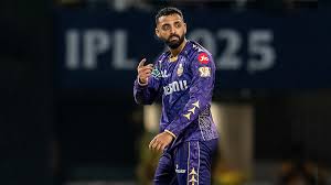 चक्रवर्ती आईसीसी टी20 गेंदबाजों की रैंकिंग में पहली बार शीर्ष पर चक्रवर्ती आईसीसी टी20 गेंदबाजों की रैंकिंग में पहली बार शीर्ष पर