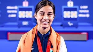 शीतल देवी 18 साल की उम्र में पैरा विश्व तीरंदाजी चैंपियन बनीं शीतल देवी 18 साल की उम्र में पैरा विश्व तीरंदाजी चैंपियन बनीं