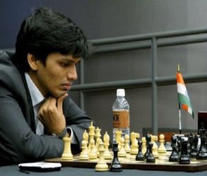 हरिकृष्णा ने कार्लसन को हराया लेकिन फिर चार मैच हारे