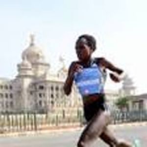 कीनिया की जेपचिरचिर ने महिला हाफ मैराथन में अपने विश्व रिकार्ड में किया सुधार कीनिया की जेपचिरचिर ने महिला हाफ मैराथन में अपने विश्व रिकार्ड में किया सुधार