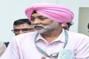  खेल मंत्रालय ने हॉकी खिलाड़ी मोहिन्दर पाल सिंह के इलाज के लिए 10 लाख रुपए मंजूर किए