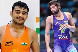   विश्व कप  कुश्ती  में रवि कुमार और दीपक पूनिया भारत का प्रतिनिधित्व करने वाले 24 पहलवानों में शामिल