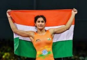  विनेश ने स्वर्ण पदक जीतकर फिर हासिल की नंबर एक रैंकिंग, बजरंग फाइनल में