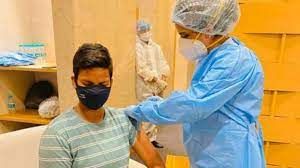  इंग्लैंड जाने वाली भारतीय महिला क्रिकेट टीम को कोविड-19 टीके की पहली डोज लगी