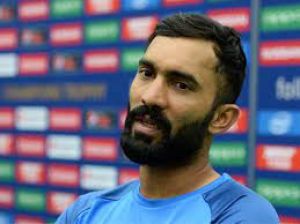 क्रिकेट और कमेंट्री के बीच सामंजस्य बिठाना आसान नहीं था: दिनेश कार्तिक