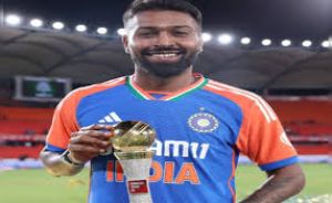हार्दिक टी 20 अंतरराष्ट्रीय ऑलराउंडरों की सूची में फिर शीर्ष पर, तिलक बल्लेबाजों में तीसरे स्थान पर